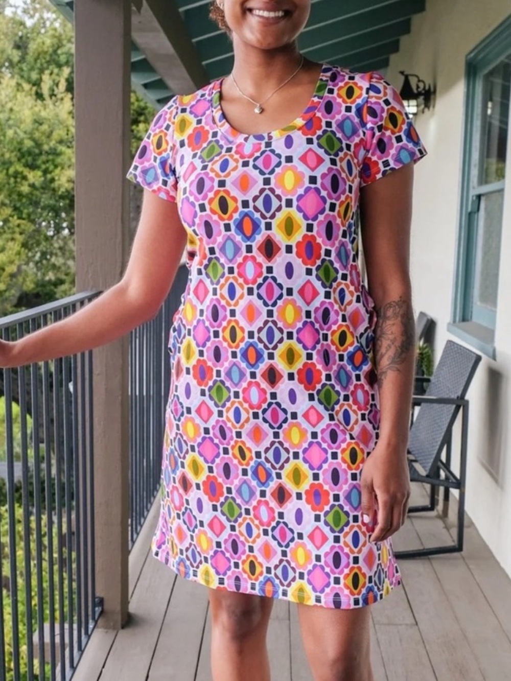 Lesley Evers Phoebe Shift Tee Dress in Multi Gems Light